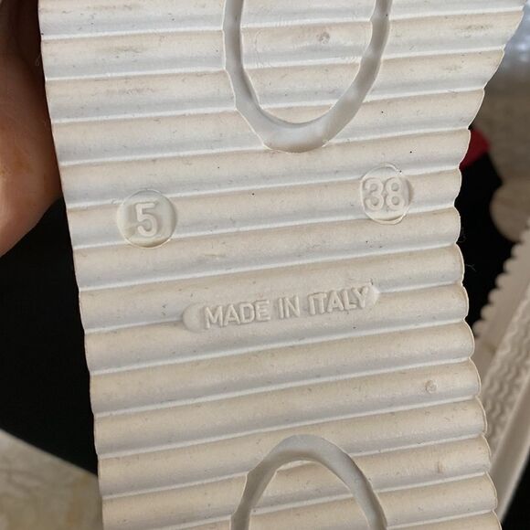 NIB ! GCDS Thigh-High Sneaker Boots Heart Cut Out Made in Italy - Picture 11 of 13